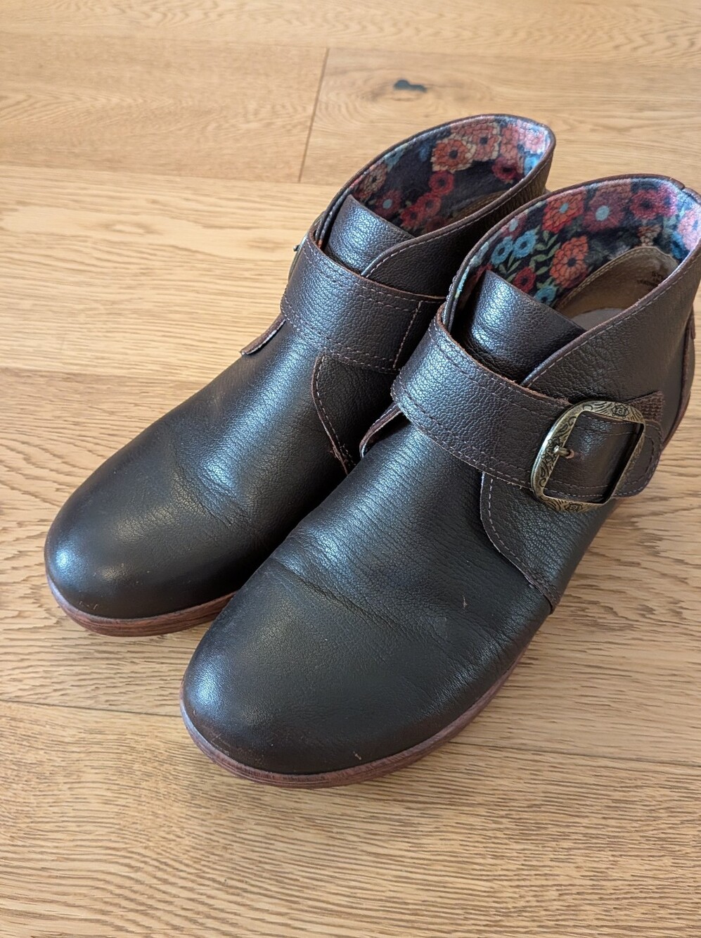 Alegria Women's Leather Buckled Ankle Boots Symone Espresso SYM-8104 Zs. 40 US10